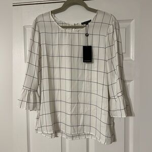 Adrianna Papell Cream Ruffled 3/4 Sleeve Blouse